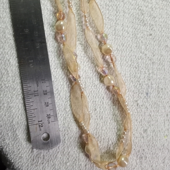 Peach 🍑 ribbon 🎗 faux pearl aurora borealis beads necklace - Picture 5 of 6